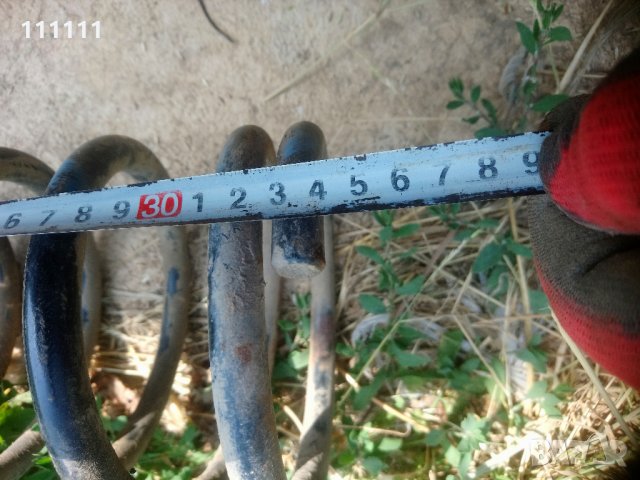 Предни пружини от Шкода фелиция 1.6 електрически инжекцион комби, снимка 5 - Автомобили и джипове - 25600234