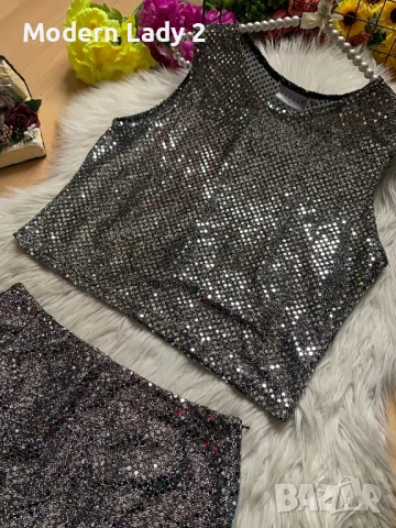 Нов пайетен сребрист топ, снимка 2 - Корсети, бюстиета, топове - 50876812
