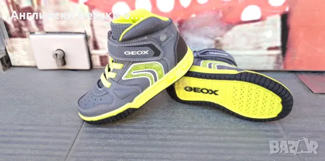 Английски детски оригинални кецове светещи -GEOX, снимка 2 - Детски маратонки - 49957621
