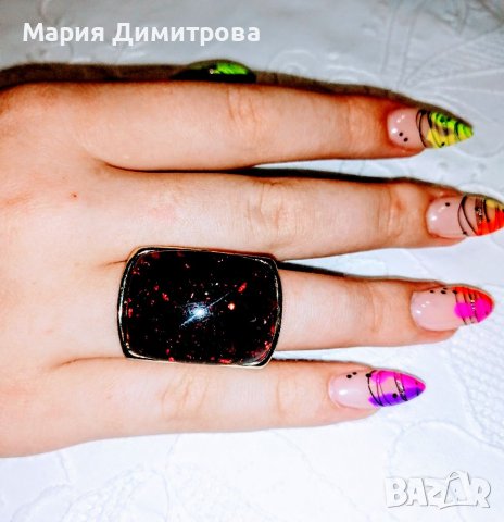 Пръстен с червен камък, снимка 1