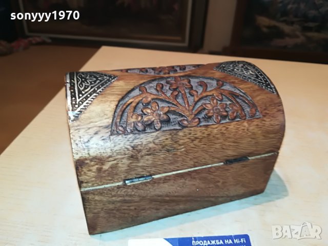 дървена кутия с дърворезба и метален обков 2007211211, снимка 14 - Антикварни и старинни предмети - 33573593