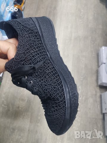 Обувки, снимка 3 - Дамски ежедневни обувки - 42981478