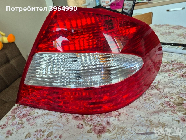 Кристален Неразличим от нов Оригинален десен стоп за Мерцедес CLK W209 ФЕЙСТЛИФТ , снимка 3 - Части - 53343711