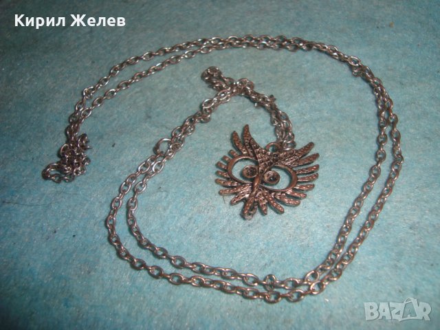 ФИГУРАЛНА АРТ ВИСУЛКА МЕДАЛЬОН със СРЕБРИСТО СИНДЖИРЧЕ 9055