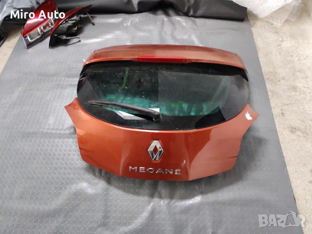 Заден капак оборудван от Рено Меган 3 Купе 2009г, снимка 4 - Части - 50113896