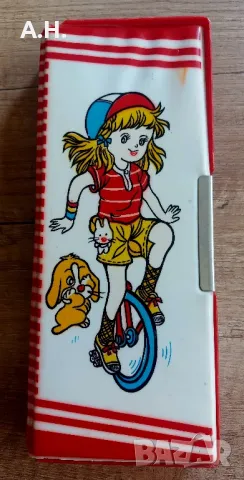 Кутия (Пенал) за ученически принадлежности от 90те години, снимка 2 - Други ценни предмети - 50116751