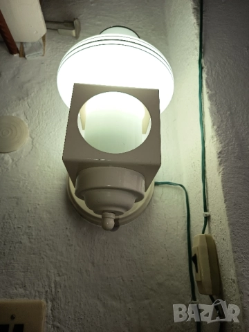 Лампа за стена, снимка 4 - Лампи за стена - 52364379