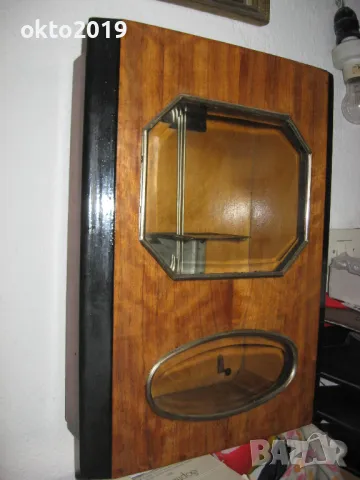 кутия за стенен часовник