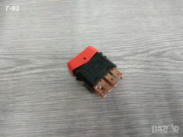 A0055459224**НОВО**MERCEDES-BENZ**Ключ, аварийни мигачи**, снимка 2 - Части - 32873112