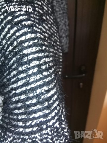 страхотна плътна блуза с джобче черно и бяло Calvin Klein, снимка 3 - Блузи с дълъг ръкав и пуловери - 27969506