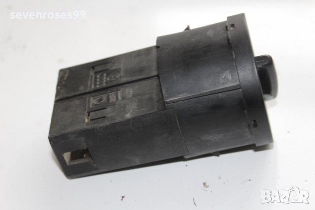 Бутон фарове халогени фолксваген пасат 4 сеат ауди шкода VW Passat 4 seat scoda audi 3B0 941 531, снимка 5 - Части - 39519423