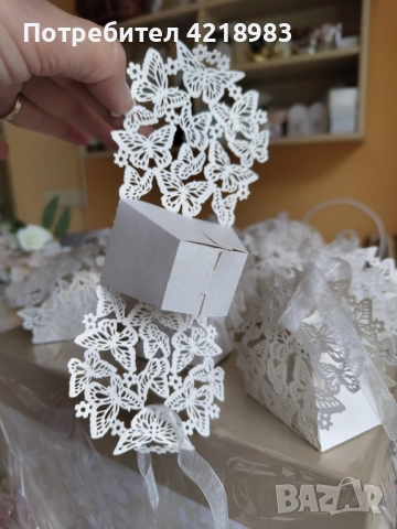 Кутийки за подаръче за гости ПЕПЕРУДИ, снимка 4 - Други - 51933578