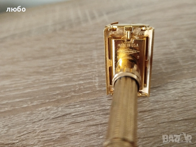 Самобръсначка GILLETE ARISTOCRAT Във 22 м Златно Покритие Чисто Нова не Употребявана , снимка 3 - Други ценни предмети - 52357117