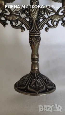 Стар метален свещник тройка с красиви орнаменти, снимка 4 - Антикварни и старинни предмети - 50869125