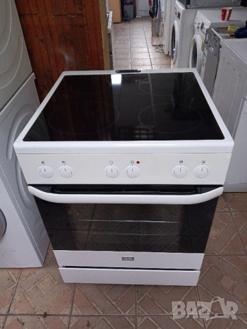 Като нова свободно стояща печка с керамичен плот Voss Electrolux с две години гаранция!