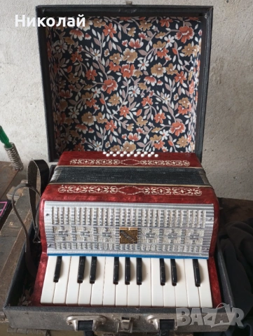 Детски акордеон от СССР , снимка 6 - Антикварни и старинни предмети - 53368781