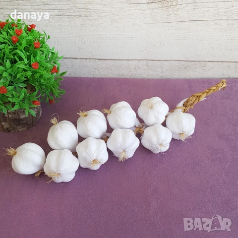 6063 Връзка изкуствен чесън за декорация и украса, 2 размера, снимка 3 - Изкуствени цветя - 51352178