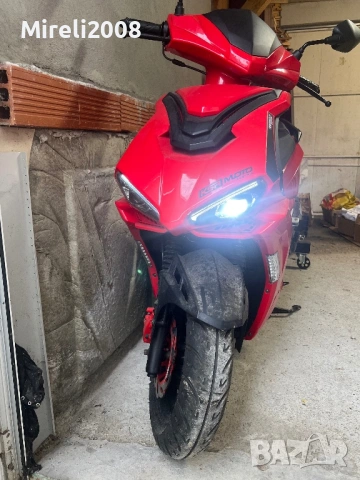 Скутер KSR Demonio 125, снимка 11 - Мотоциклети и мототехника - 53506597