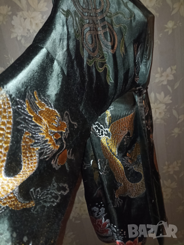 XXL-Халат от сатен тип кимоно с бродирани дракони , снимка 2 - Бельо - 44889219