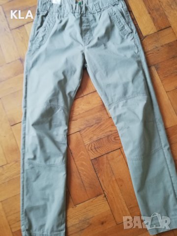 Тънък панталон Benetton, снимка 1 - Детски панталони и дънки - 33059767