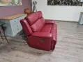 Червен кожен диван двойка с електрически релаксиращ механизъм, снимка 5