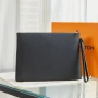 Чанта Louis Vuitton Takeoff Pouch, снимка 7