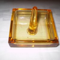 Арт Деко кристална поставка за пръстени цвят карамел, снимка 1 - Други ценни предмети - 33543738