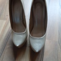 Обувки  номер 38, снимка 2 - Дамски обувки на ток - 35611518