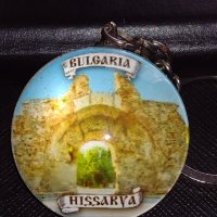 Стъклен ключодържател сувенир от Хисаря България много красив стилен дизайн 42608, снимка 3 - Други - 43682889
