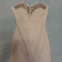 Малка бяла рокля къса с презрамки- регулируеми, сребристи орнаменти , вградени подплънки на бюста , снимка 12 - Рокли - 37476594