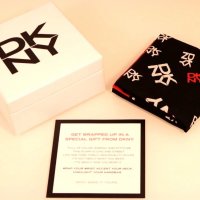 DKNY-нов шал Дона Каран Ню Йорк & с кутия-46 см. х 46 см., снимка 4 - Шалове - 28240002