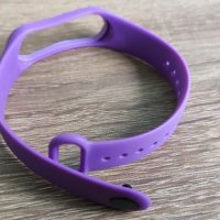 Каишка за Xiaomi MI Band 4 силикон, снимка 1 - Смарт гривни - 28395866