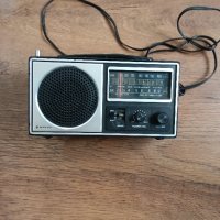 Старо радио Sanyo , снимка 1 - Радиокасетофони, транзистори - 43654731