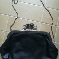 Малка дамска чанта , снимка 2 - Чанти - 28833627