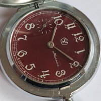 Джобен часовник Молния бордо циферблат СССР , снимка 2 - Антикварни и старинни предмети - 43876896