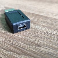 Преходник Mini USB F - USB M, снимка 1 - Кабели и адаптери - 28561527