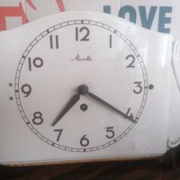 Колекционерски стенен порцеланов часовник MAUTHE , снимка 1 - Колекции - 33638042