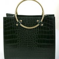 Дамска масленозелена кожена чанта марка Lattemiele , снимка 2 - Чанти - 37114762