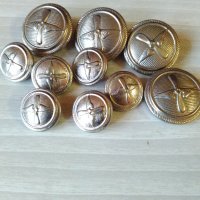 Стари метални копчета 60 - те г., снимка 1 - Антикварни и старинни предмети - 28837345