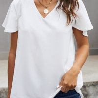 Дамска блуза в бял цвят с V-образно деколте и къси ръкави, снимка 1 - Други - 44862422