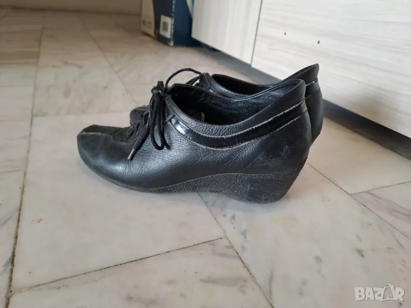 Дамски обувки естествена кожа черни с връзки р-р 35, снимка 1