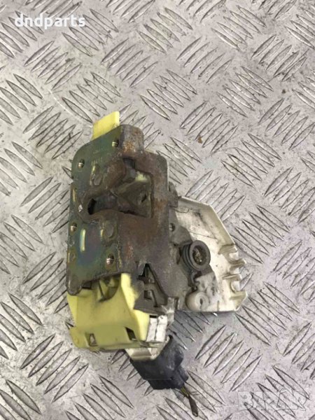 Задна лява брава Ford Focus 1999г. , снимка 1