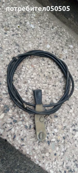 Жило за Предния Капак от Вартбург 353, снимка 1