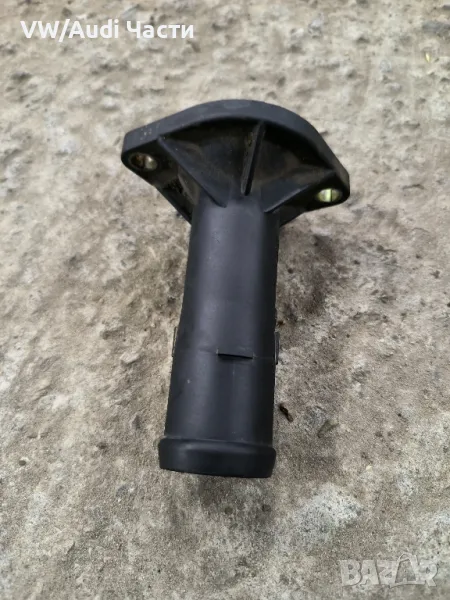Фланец термостат антифриз за Голф 4 Ауди А3 Сеат Шкода VW Golf 4 Audi A3 Seat Skoda 038121121, снимка 1
