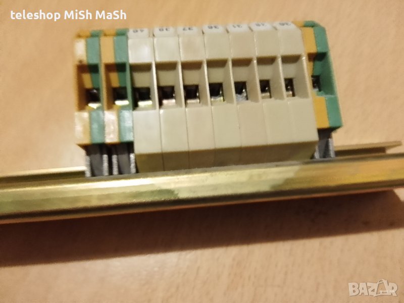 Като нов качествен клеморед с 10 отделения на дебела метална шина , снимка 1