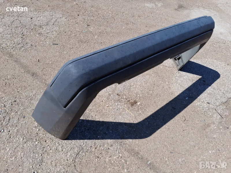 Задна  броня  мерцедес 124, снимка 1