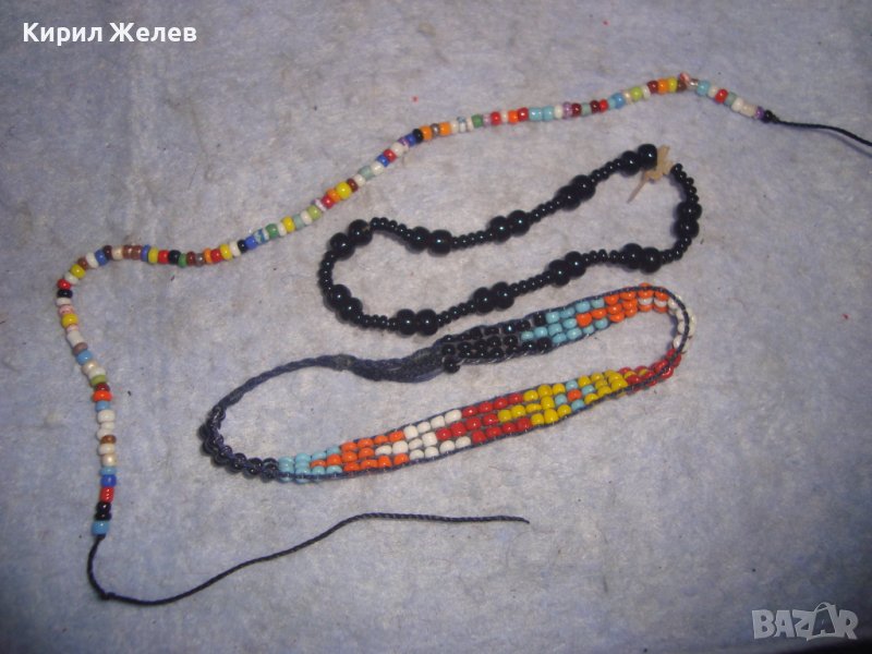 ТРИ СТАРИ МЪНИСТЕНИ ЦВЕТНИ ЕТНОГРАФСКИ ГРИВНИЧКИ РЪЧНА МАЙСТОРСКА ИЗРАБОТКА 57941, снимка 1