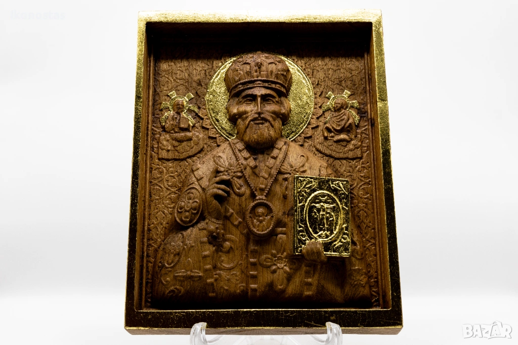 Позлатена релефна икона на Свети Николай Чудотворец от дъб, снимка 1