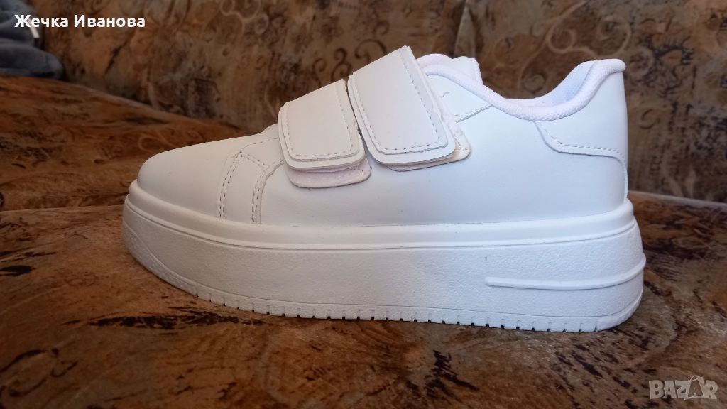 Дамски маратонки бели 39 номер, снимка 1