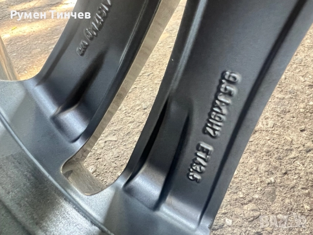 Оригинални джанти от Мерцедес с гуми, снимка 12 - Гуми и джанти - 51591667